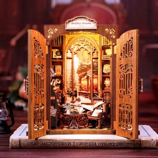 Book Nook Bookshop Memories DIY Kit RRP £26.99