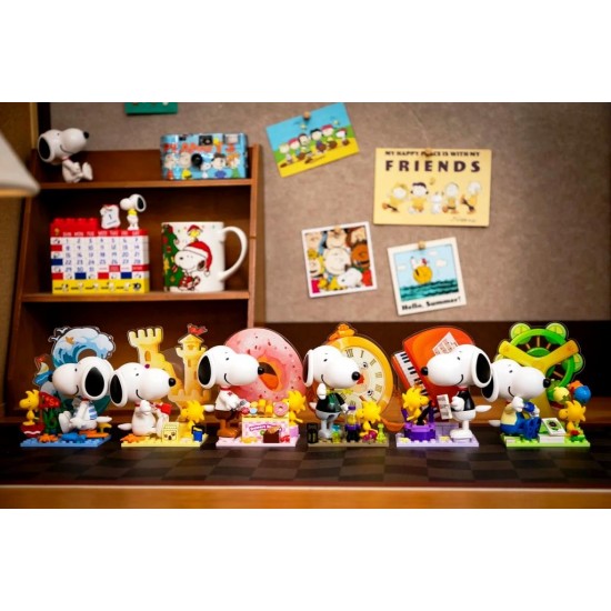 Pantasy Snoopy Letter World Building Block Blind Boxes in CDU (6ct) RRP £9.99