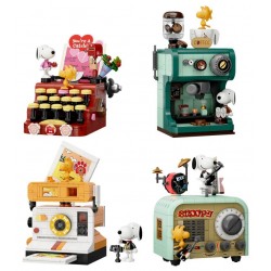 Pantasy Snoopy Retro Series Building Block Assortment (12ct) RRP £20.99