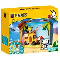 Pantasy Snoopy's Suitcase Building Block Set RRP £34.99