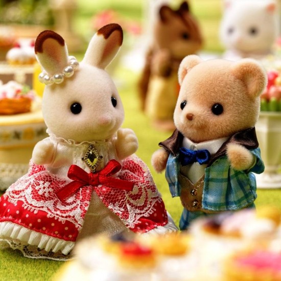 Anniversary Friends Set - Freya & Theo (SYL25843) RRP £22.99