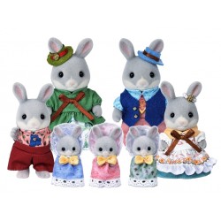 Cottontail Rabbit Family 7-figure Celebration Set (SYL05863) RRP £47.99