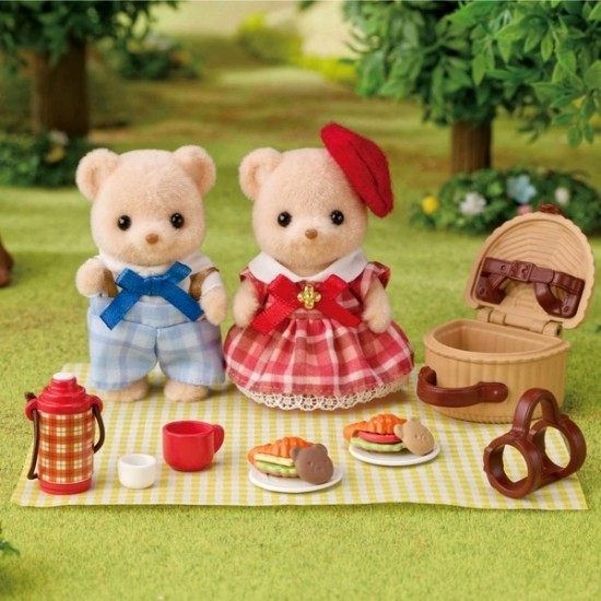 Delicious Picnic Set - Biscuit Bear Brother & Sister (SYL25852) RRP £25.99